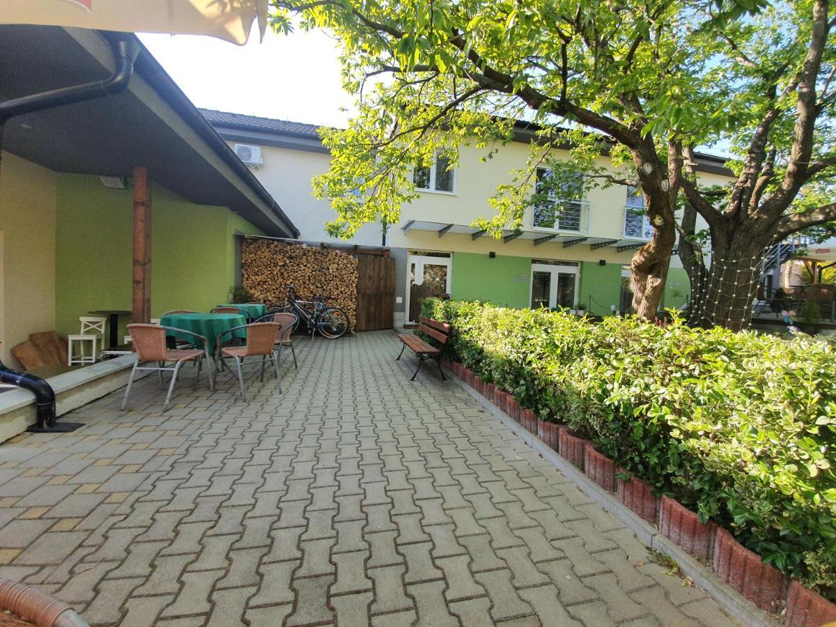 Dolna Krupa Agropenzion 7Divov מראה חיצוני תמונה