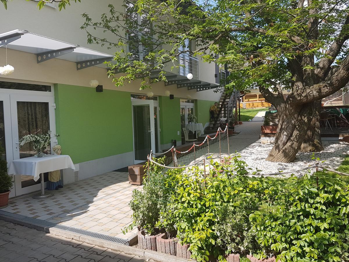 Dolna Krupa Agropenzion 7Divov מראה חיצוני תמונה