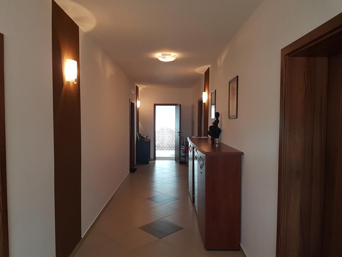 Dolna Krupa Agropenzion 7Divov מראה חיצוני תמונה